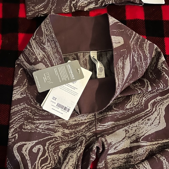 Athleta yoga outfit - Picture 5 of 10